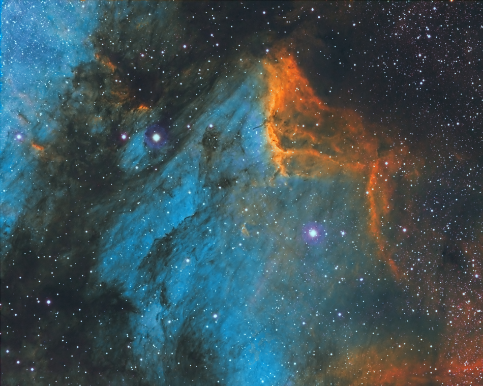 IC5070 - HST